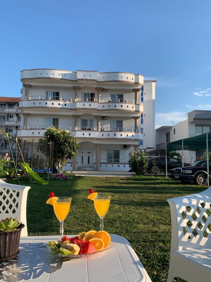 Apartmens Xhenis Lux Ulcinj Esterno foto