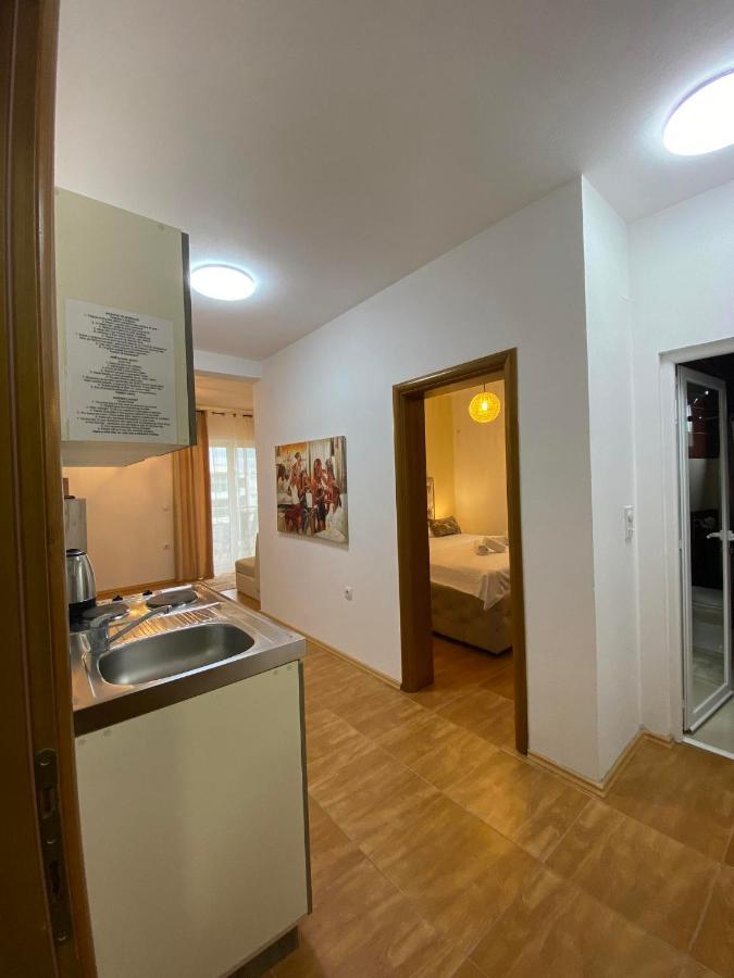 Apartmens Xhenis Lux Ulcinj Esterno foto