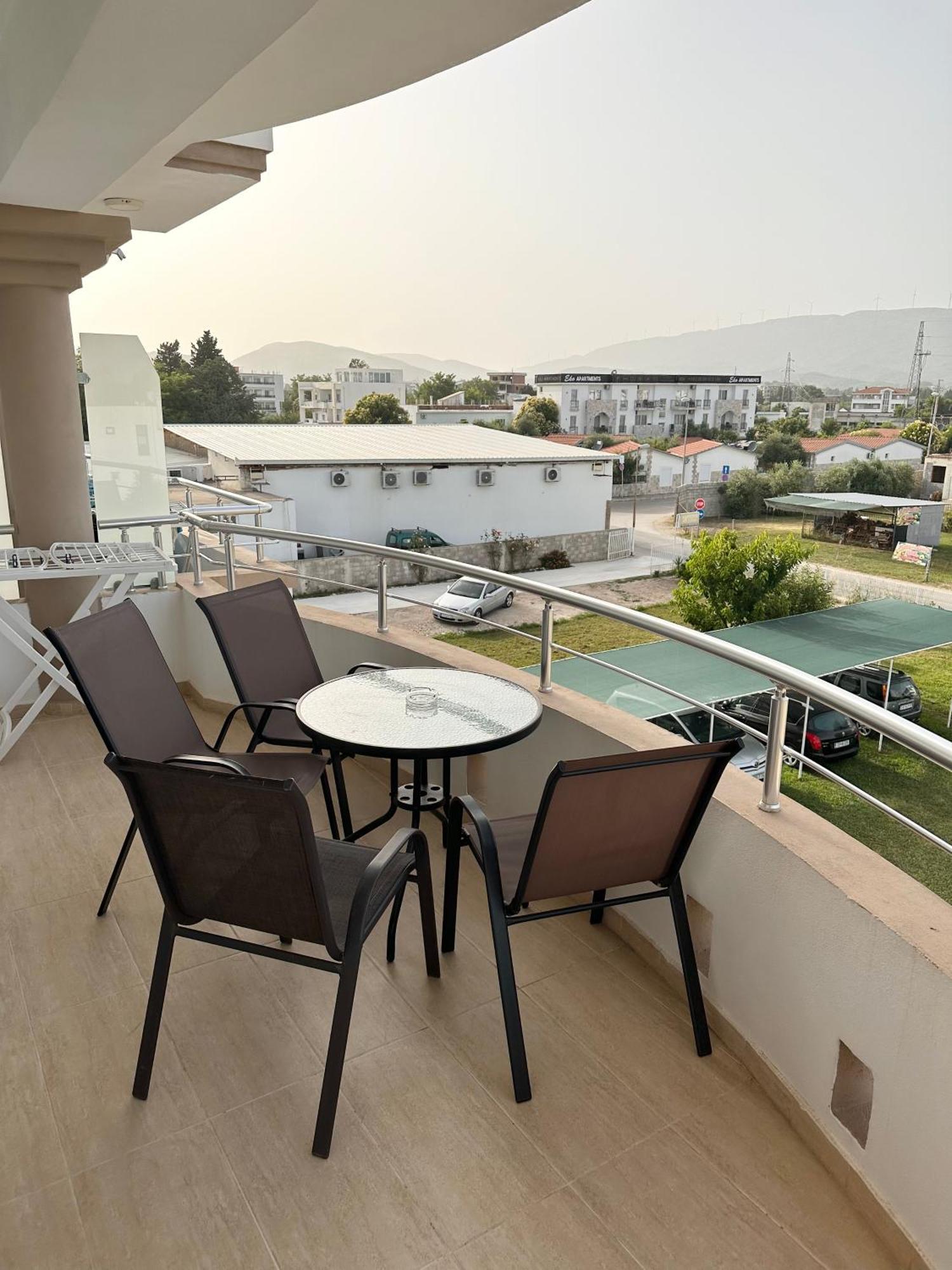 Apartmens Xhenis Lux Ulcinj Esterno foto