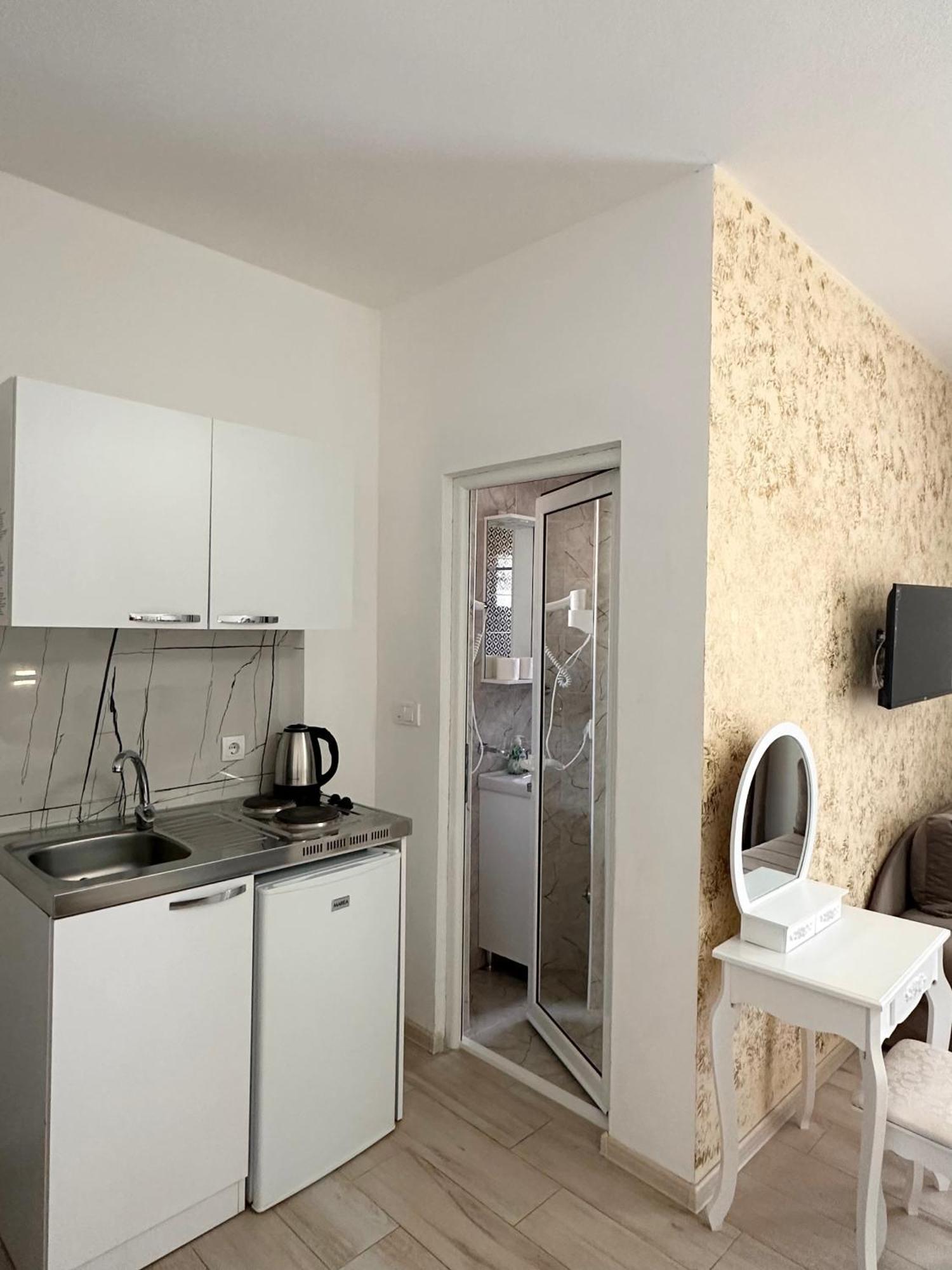 Apartmens Xhenis Lux Ulcinj Esterno foto