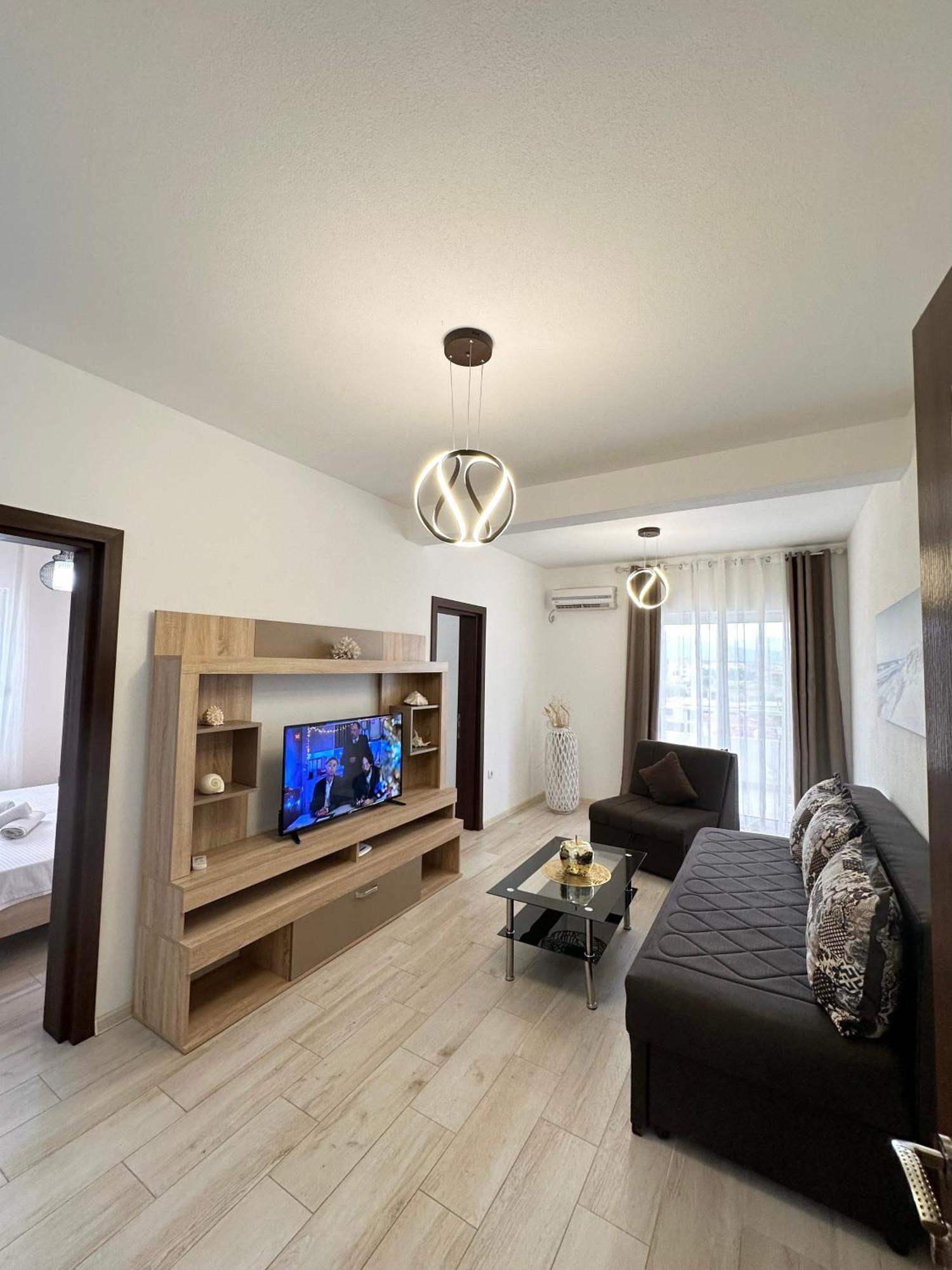 Apartmens Xhenis Lux Ulcinj Esterno foto